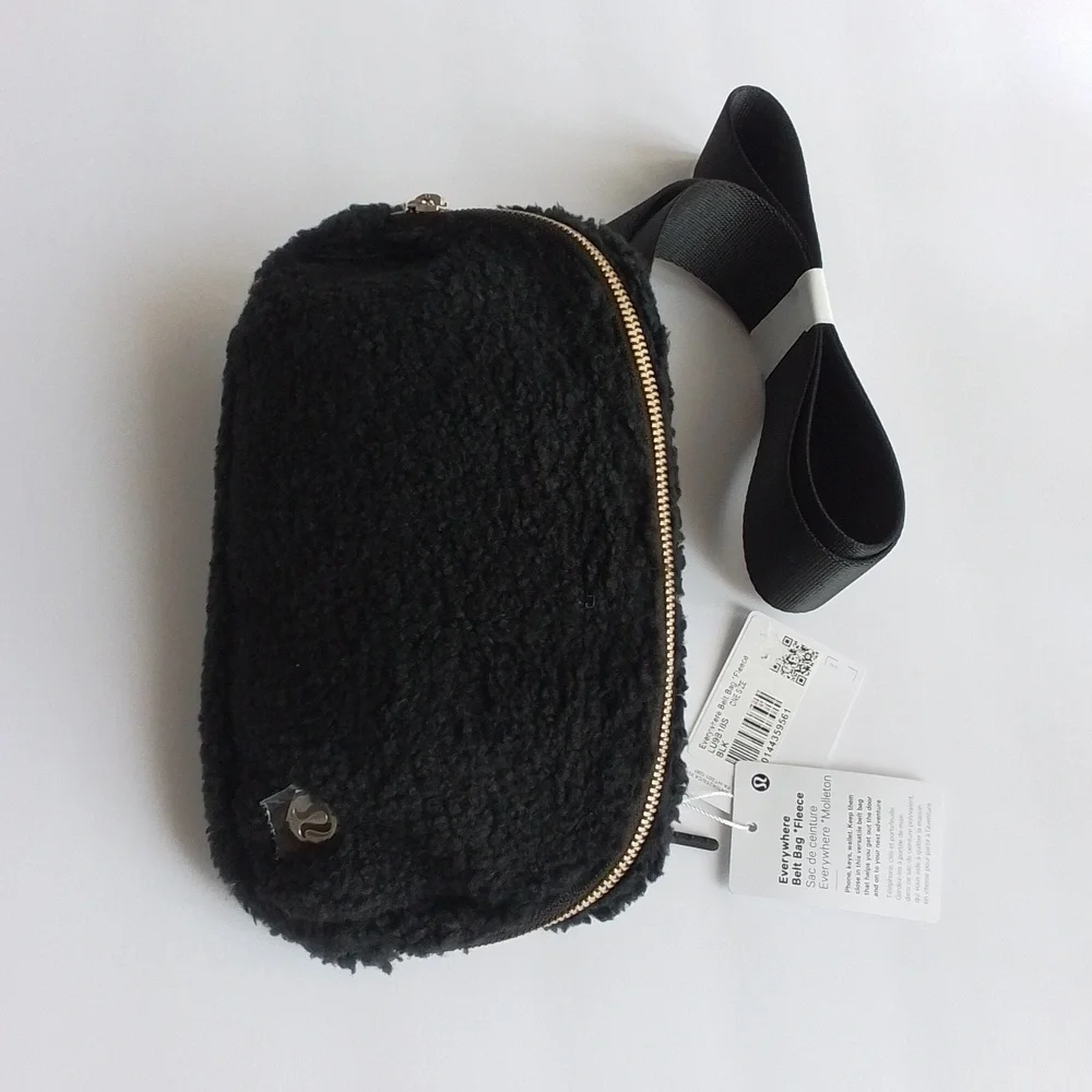 NEW Lululemon Athletica Everywhere Belt Bag Fleece Sherpa Black 1L - Picture 12 of 13